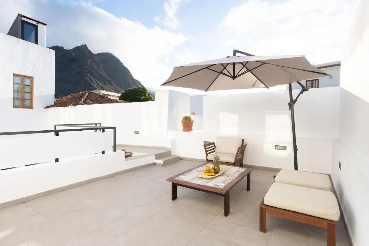 Home2Book Spectacular Studio Los Silos, Terrace location